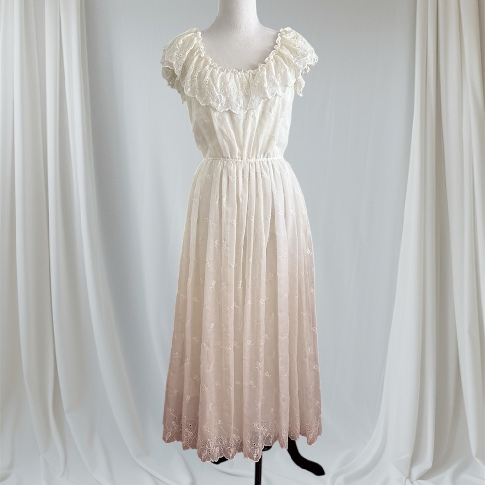 Vintage Teen Saks Fifth Avenue White Ruffle Prom Dress Size 8